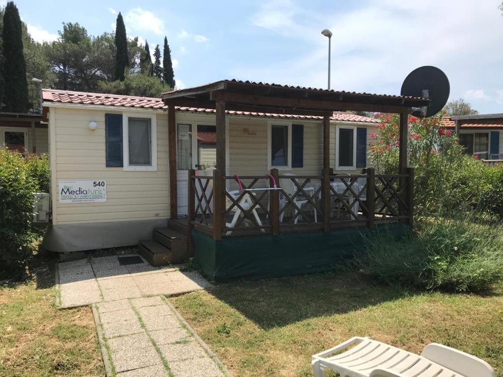Camping Media Mobile Homes In Brioni Sunny Camping Pula Exterior photo