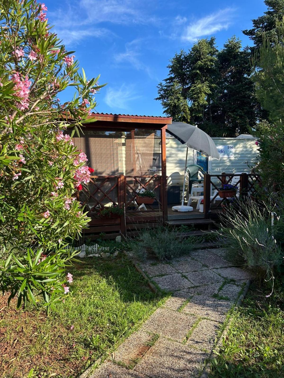 Camping Media Mobile Homes In Brioni Sunny Camping Pula Exterior photo
